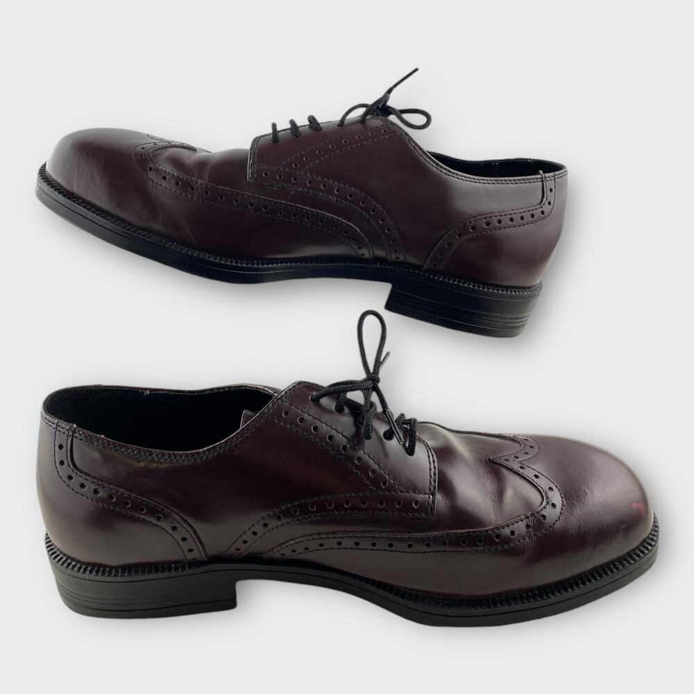 Hush Puppies Size 8.5W Burgundy Leather Wingtip Brogue Oxford Dress Shoe Classic